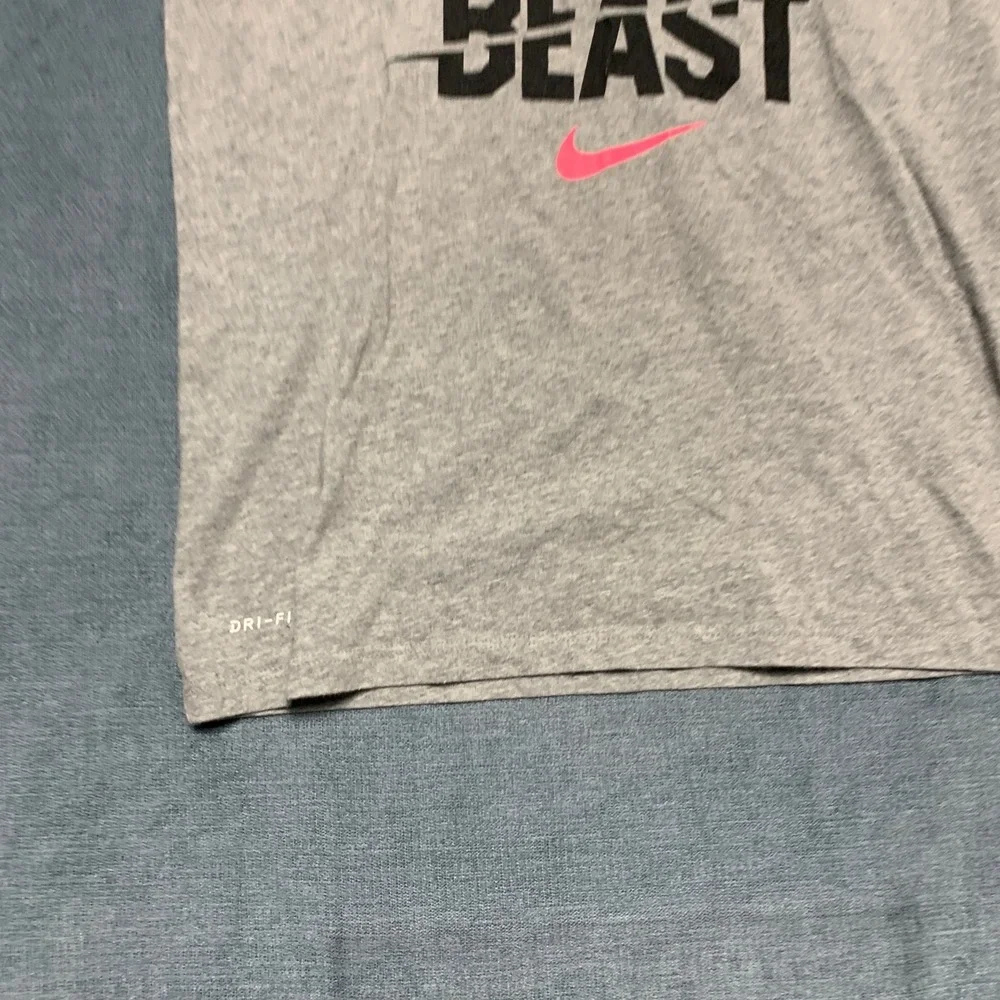 Nike Dri Fit All Time Beast T Shirt Youth Boys Medium Gray Graphic Athletic Cut